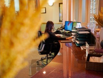receptionist desk in Baytown